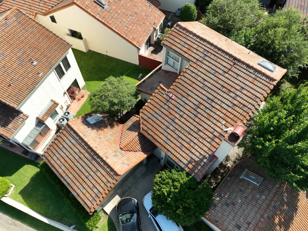 How to Maintain a Tile Roof in Texas – Clean Clay Roof